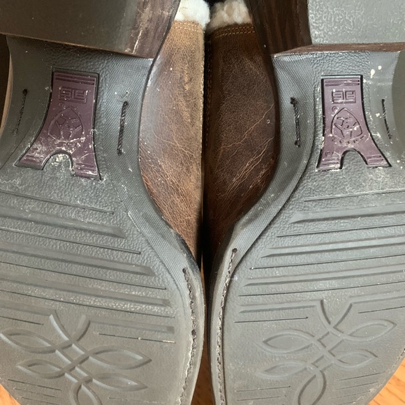 Women’s Ariat Boots - Picture 2 of 5